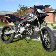 Derbi senda SM50.  SOLGT.