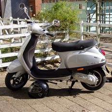 Vespa LX50
