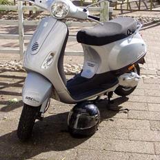 Vespa LX50