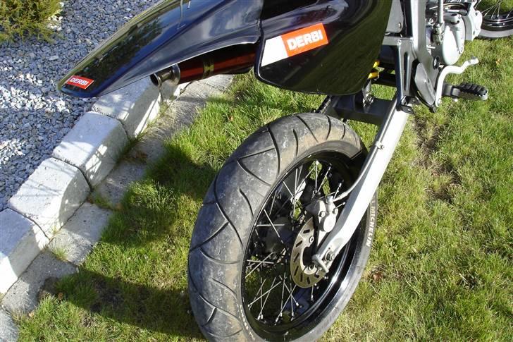 Derbi senda SM50.  SOLGT. - Hagesmækken er væg ser det ikke godt ud billede 4