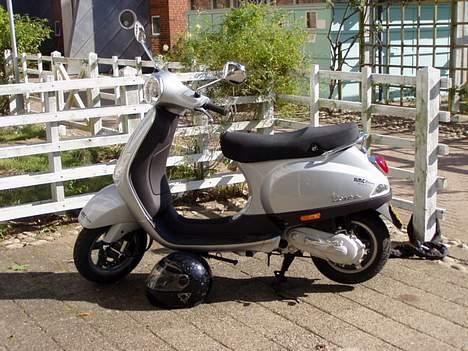 Vespa LX50 billede 1