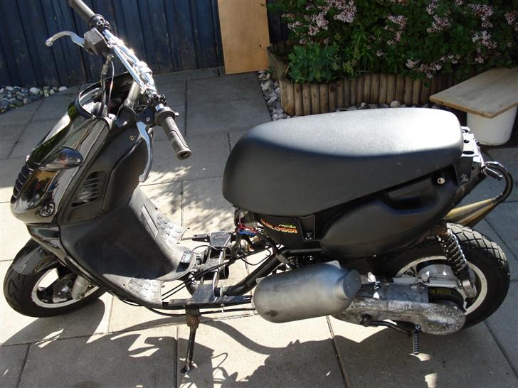 Aprilia Sonic LC Teamspeed*SOLGT* - Gescooterererererere :) billede 1