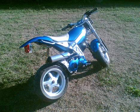 Suzuki Street Magic Solgt billede 3