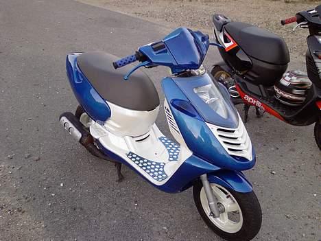 Aprilia †Byttet til RMX 12-05-07† - et af de ældste jeg har af den :P billede 2