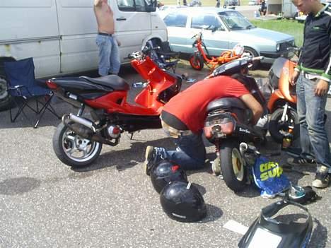 Yamaha aerox LC billede 9