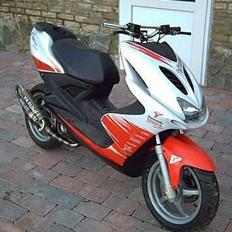 Yamaha Aerox Toyota Racing