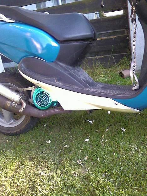 Yamaha neos ( BYTTET ) - så blev underskjoldet hvidt :) billede 5