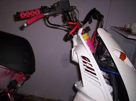 Aprilia sonic team TP  billede 8