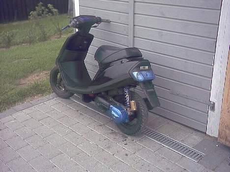 Yamaha jog (SOLGT) billede 3