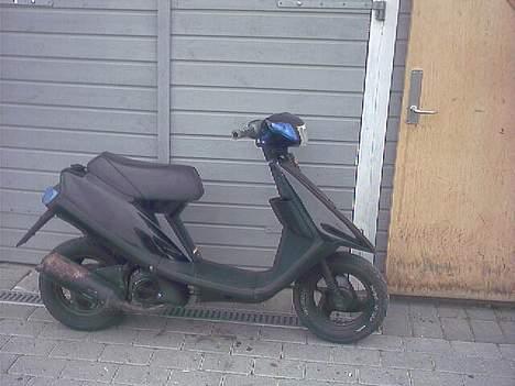 Yamaha jog (SOLGT) billede 6