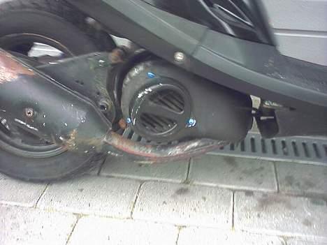 Yamaha jog (SOLGT) billede 7