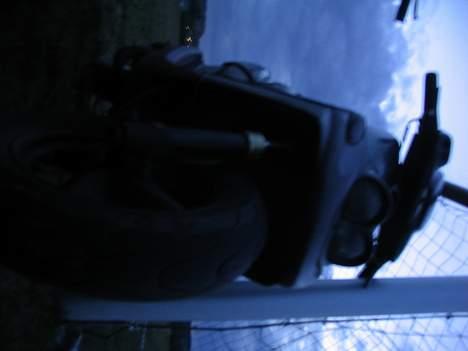 Yamaha bws spy SOLGT - her er den forfra. billede 1