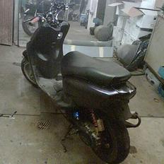 Yamaha neos "solgt"