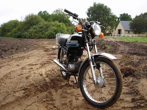 Suzuki Samurai Dm50 //SOLGT// - smuk er hun. billede 1