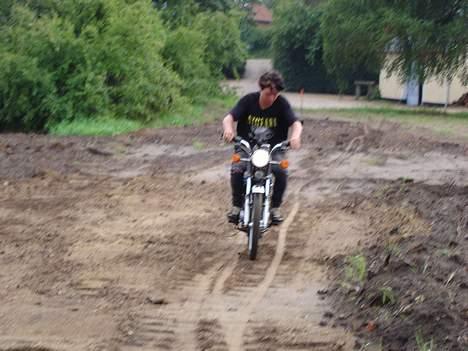 Suzuki Samurai Dm50 //SOLGT// - Meick der lige prøve køre den. billede 11