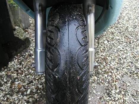 Aprilia Sonic SOLGT:( - Polerede gaffelben. Men klamt dæk. billede 18