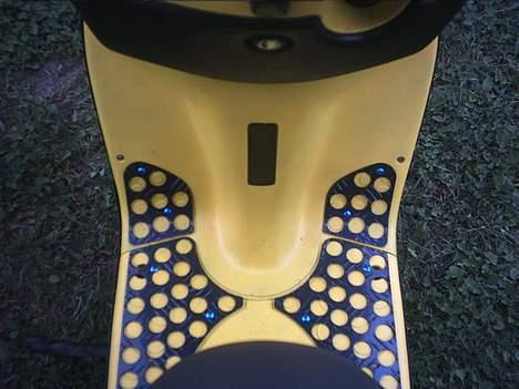 Aprilia Sonic AC (Solgt) - Fodplader skal der til, ellers bliver det bare beskidt. De har carbon look. billede 7