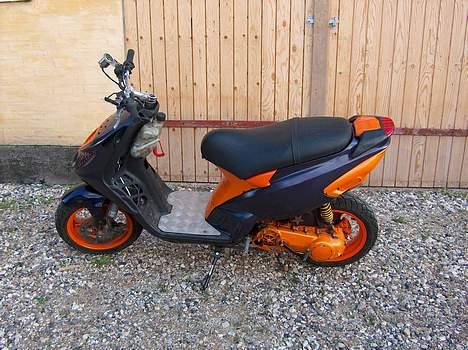 Piaggio NRG MC3 LC DD (solgt) billede 8