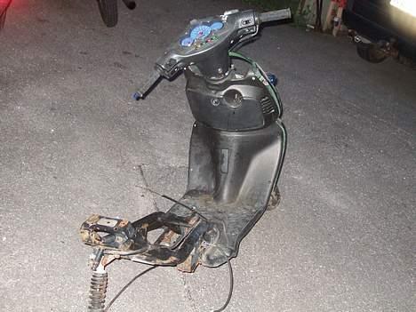 Aprilia Sonic - "hele" knallerten bagfra.. billede 2