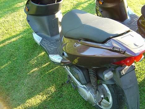 PGO Dr. Big Perlen solgt - den anden man kan se er min fætters de er helt ens ud over han køre med tun og det gør jeg ikke billede 6