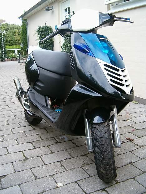 Aprilia Sonic - Bar rolig den våde plet under den er fordi den lig er blevet vasket billede 1