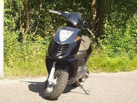 Aprilia Sonic FØR - Sonic (med nymalet udstødning) billede 1