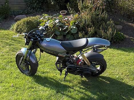 Suzuki street magic SOLGT billede 3