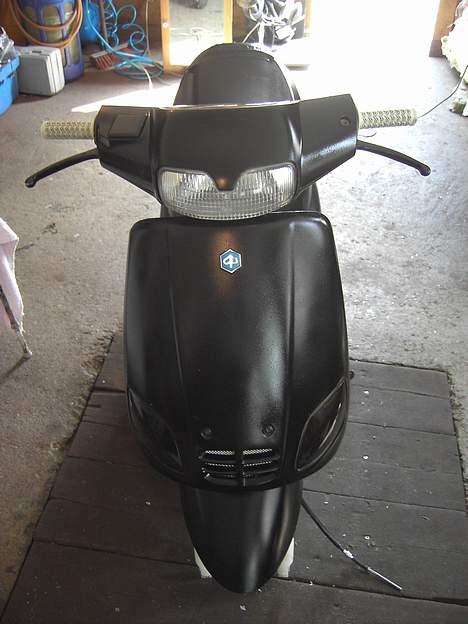 Piaggio Zip -Black Style- Solgt  billede 6