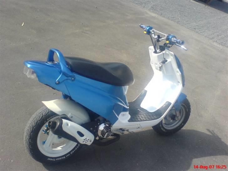 PGO Hot 50 (SOLGT) - Dette billed er jeg selv helt vild med, den stod sq godt :) billede 13