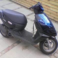 Aprilia Sonic (Solgt)