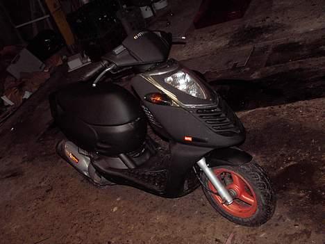 Aprilia sonic-team herfølge billede 1