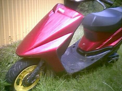 Yamaha Axis Sport Solgt! - Fronten fra siden.. [6. Juli] billede 6