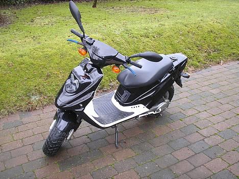 PGO Hot 50 billede 1