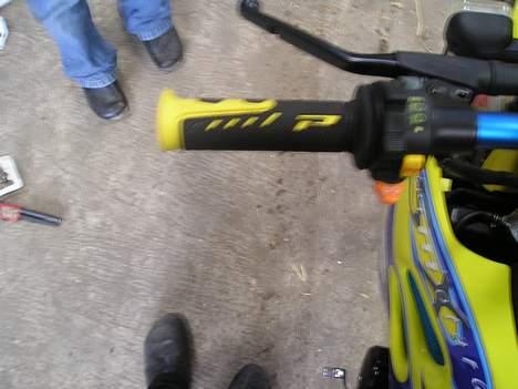 Suzuki SMX *Solgt* - Gule pro grips.... billede 9