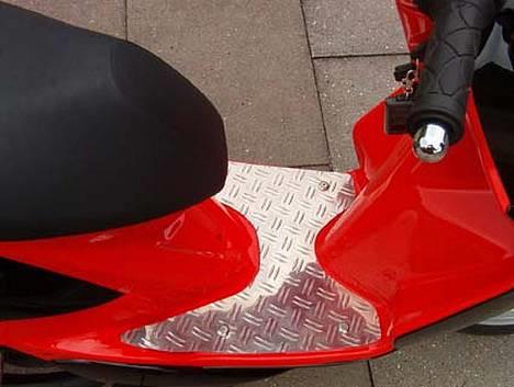 Yamaha Jog Racing  - Alu DørkPlade ser godt ud. billede 4