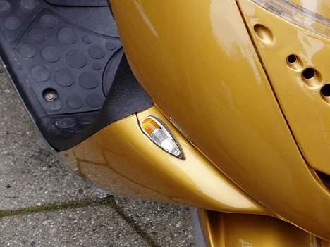 Aprilia sonic SOLGT - Positionslys.. ser vold godt ud om aftenen! billede 4