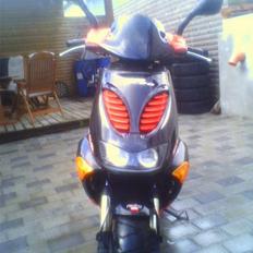 Aprilia SR50 LC Baneracer TILSALG Evt. i dele