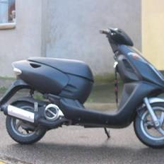 Aprilia Sonic (Solgt)