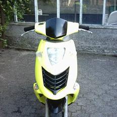 Aprilia Sonic - SOLGT