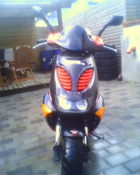 Aprilia SR50 LC Baneracer TILSALG Evt. i dele billede 2