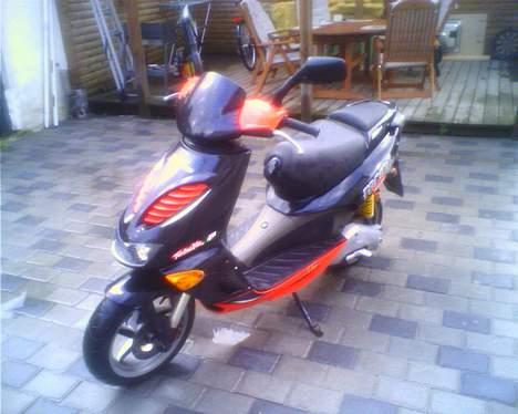 Aprilia SR50 LC Baneracer TILSALG Evt. i dele billede 9