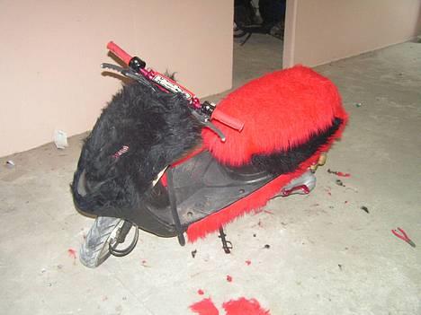 Yamaha JOGspace/pelsdyr TIL SALG - som den står nu... "p.t" ( sorry kvaliteten på billedet ) billede 17