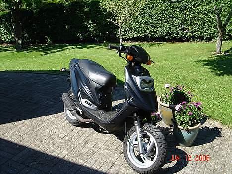 PGO Hot 50 lc DD #SOLGT# - billedet er taget af min fætter Daniel T (Den gamle ejer)  billede 3