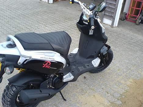 PGO PMX Naked (solgt) billede 3