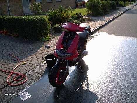 Gilera Runner AC!! TIL SALG - her bliver hun gjor ren inden als 2006 billede 8
