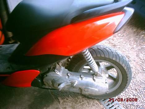 Yamaha jog r-SOLGT- billede 2