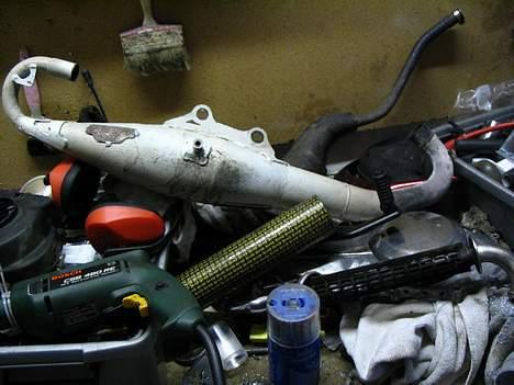 Piaggio Zip -sælges! 3000,- - Yasyni C16 som trænger til en kærlig hånd billede 9