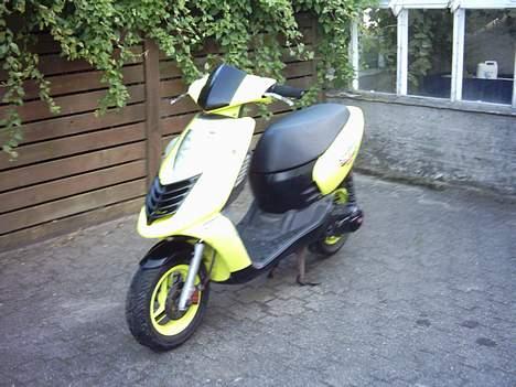 Aprilia Sonic - SOLGT billede 2