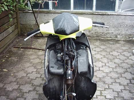 Aprilia Sonic - SOLGT - igang med at skifte lejerene billede 16