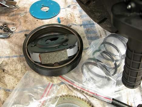 Gilera Ice *solgt* - Helt nye dele; Deltaclutch, Wingbell og en alt for stram trykfjeder. billede 16